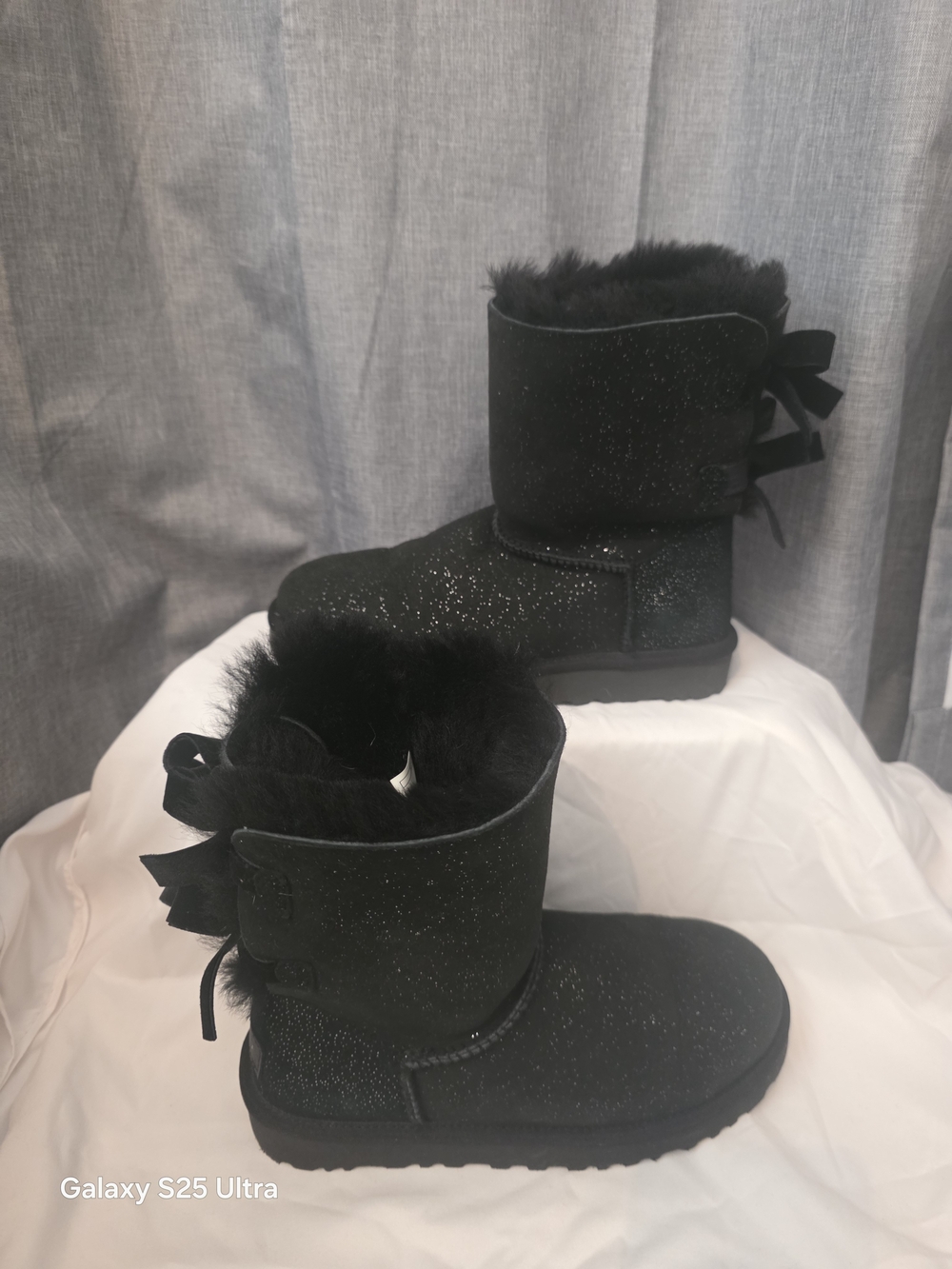 Black Glitter Plush Bow Short Winter Boots